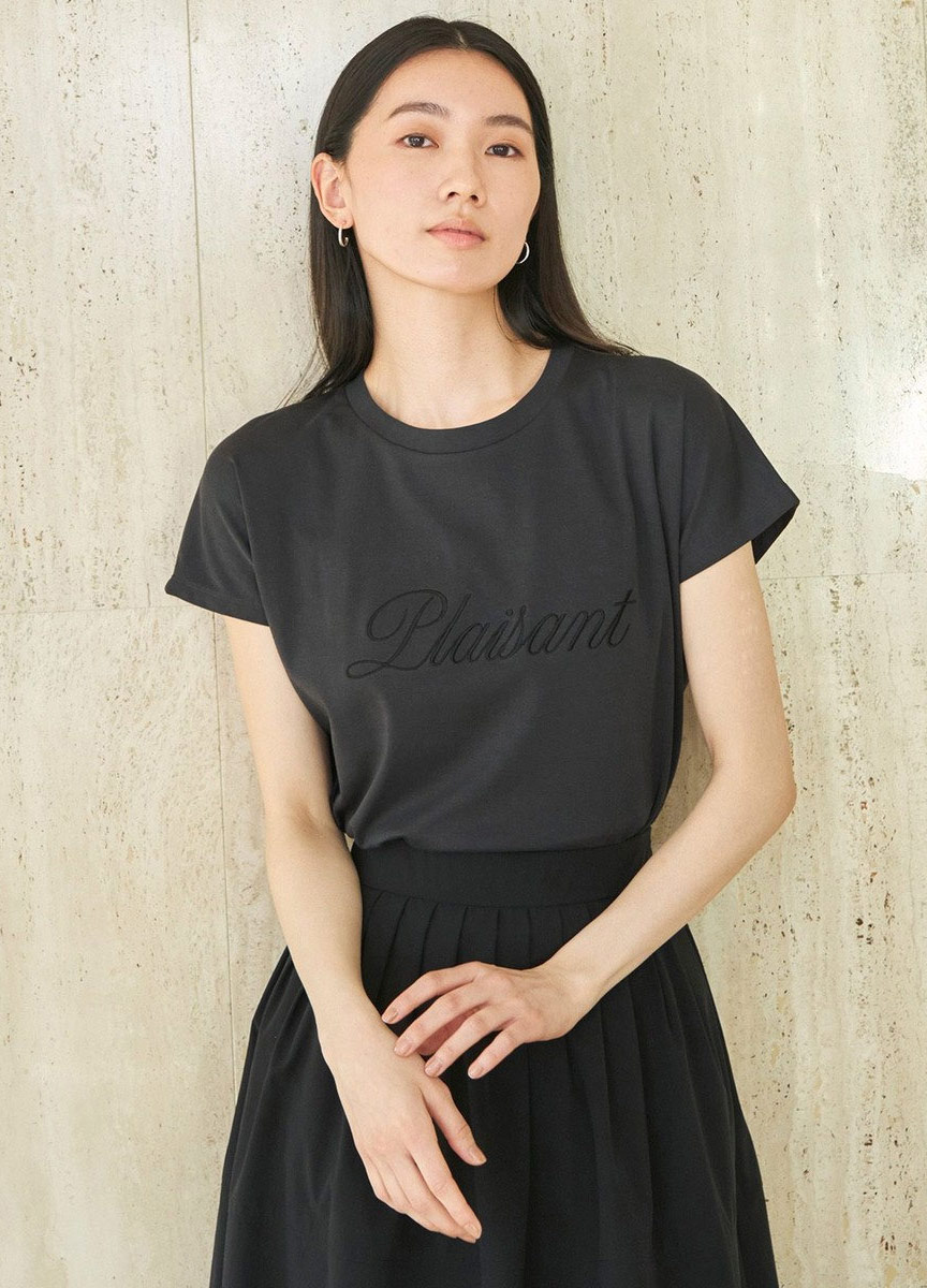 刺繡法式小包袖棉T